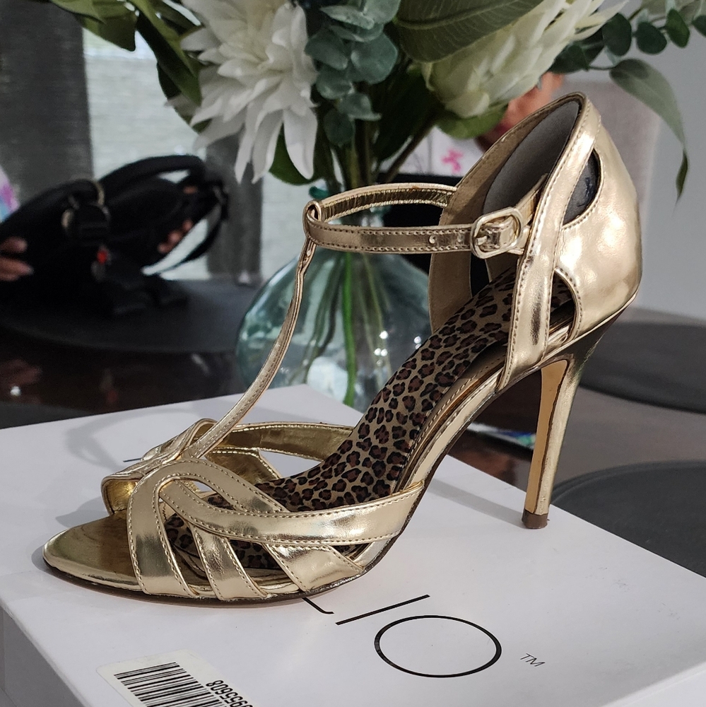 Tevio gold heels